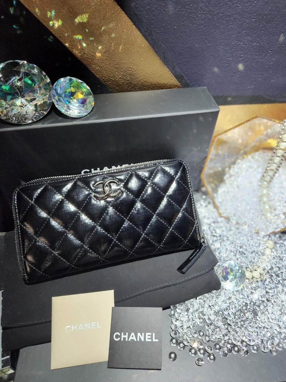 AUTHENTIC! Rare CHANEL Black Striated Patent Zip Around Wallet Silver CC